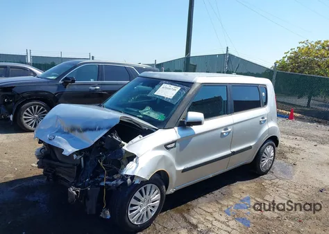 2013 Kia Soul z USA, uszkodzony, nr VIN KNDJT2A52D7483151